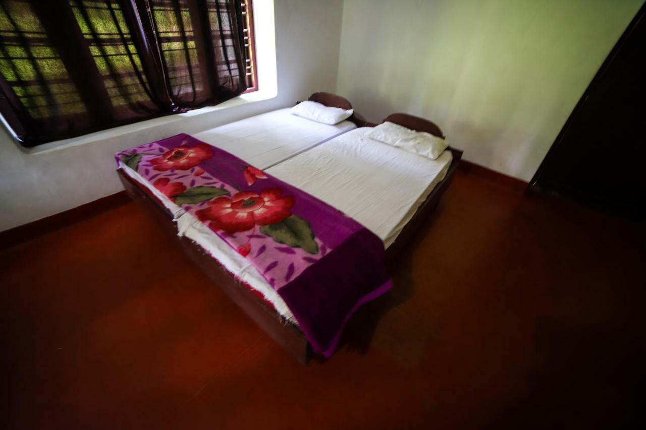 Misty Valley Hill Resorts Nelliyampathy ภายนอก รูปภาพ